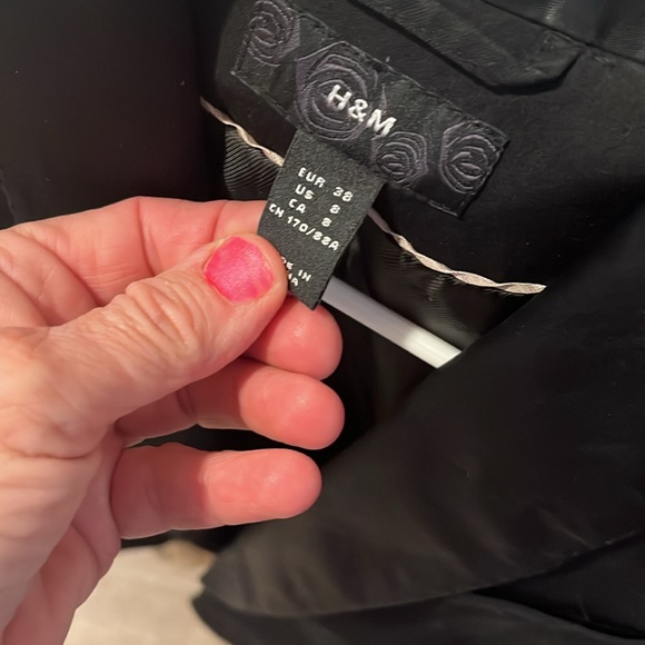 H&M Blazer - Picture 3 of 5